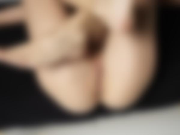 छवि # 11 गैलरी से एना एल फिंगर मी