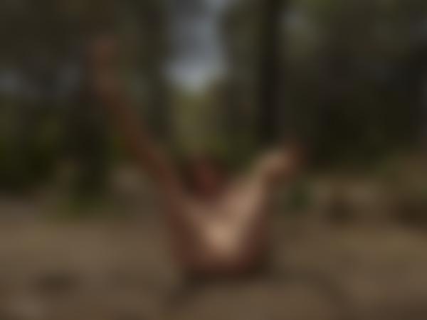 Mynd #8 úr myndasafninu Anna L. Sjálfsfróun á almannafæri