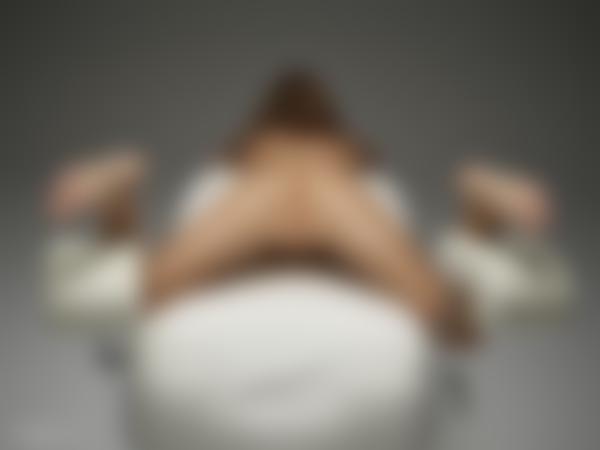 Image #11 from the gallery Anna L Medical Muse